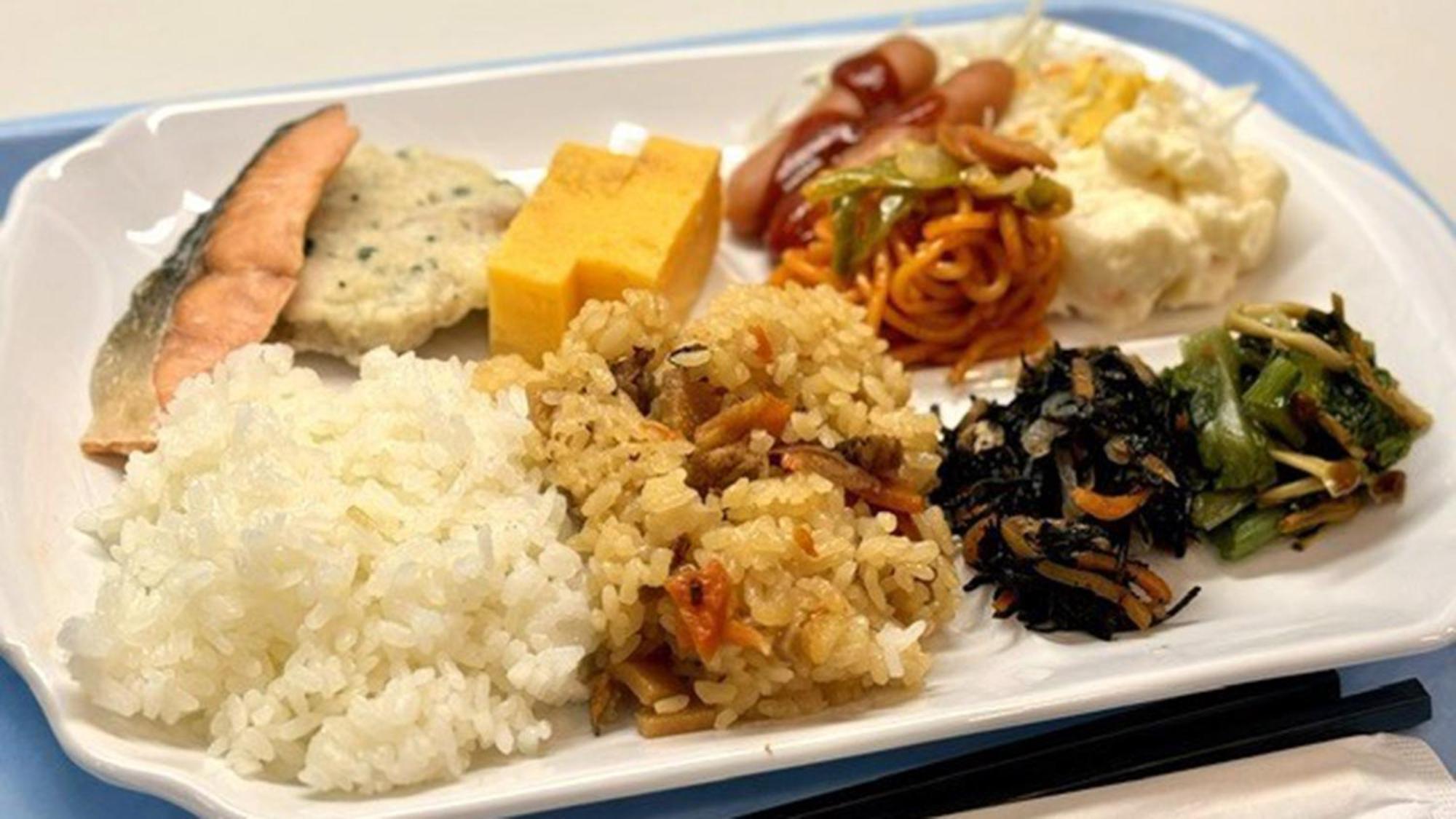 토요코 인 에비나-에키 히가시-구치 외부 사진